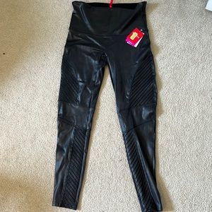 Never worn Spanx leggings